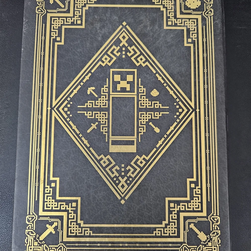 Minecraft: The Complete Handbook Collection Box Set - Picture 3 of 9